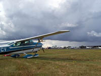 Cessna waiting for storms.