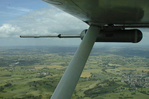 UMIST 5-hole turbulence probe installed under the wing of the Cessna