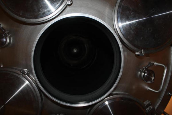 Looking up into 10 m, 3-story high cloud chamber.