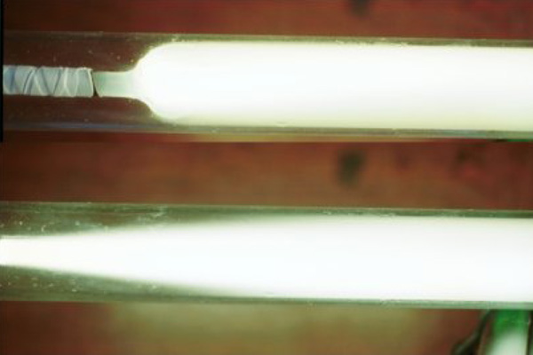 Pictures showing mixing in the flow tube.